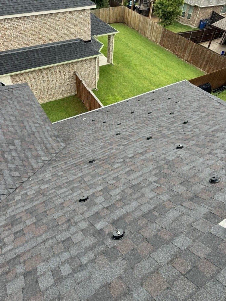 Slide of Elite Construction & Solar