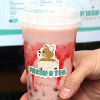 Fresh o tea - Strawberry Milk Tea ($6.95 for medium) - green milk tea, strawberry, white boba - Bubble Tea Near Me - Princeton, New Jersey