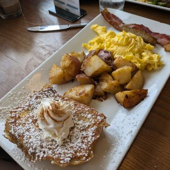 Lake St Cafe - Kids french toast - Breakfast & Brunch Near Me - Addison, Illinois
