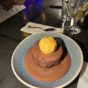 Moia Peruvian Restaurant - Chocolate Cake - Peruvian Near Me - Las Vegas, Nevada Moia Peruvian Restaurant - Chocolate Cake - Peruvian Near Me - Las Vegas, Nevada