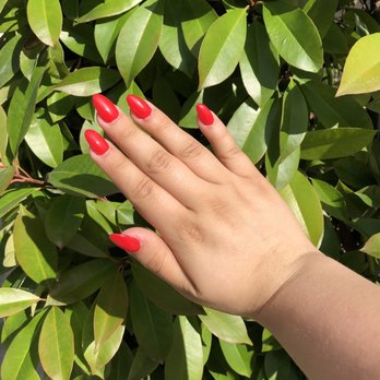 Leslies Nails - Nail Salons Near Me - Fresno, California