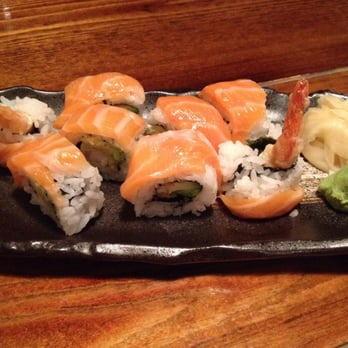 Izakaya Tomo - Tempura Shrimp Roll with Salmon - Japanese Near Me - Edmonton, Alberta Izakaya Tomo - Tempura Shrimp Roll with Salmon - Japanese Near Me - Edmonton, Alberta