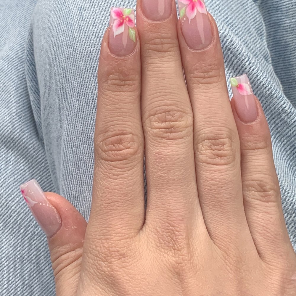 Essence Nail Spa - Nail Salons Near Me - Port Charlotte, Florida
