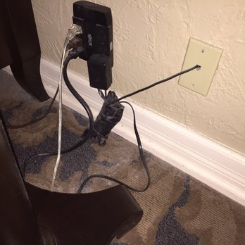 The Cheshire - Thick dust under the bed, behind and under the bedside table and on the baseboards. - Hotels Near Me - St. Louis, Missouri