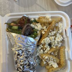Vegetable wrap with Greek fries
