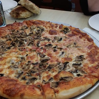 Kinneret Kosher Pizza Restaurant - Mushroom pizza pie - Pizza Near Me - Cleveland, Ohio Kinneret Kosher Pizza Restaurant - Mushroom pizza pie - Pizza Near Me - Cleveland, Ohio