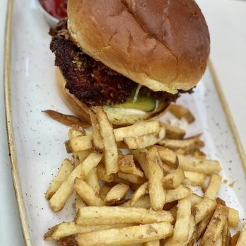 Everly - Fried Chicken Sandwich - New American Near Me - Madison, Wisconsin
