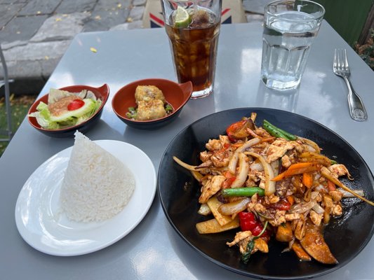 TUE THAI FOOD by null