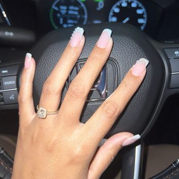 Bellaggio Nail and Spa - Nail Salons Near Me - Indio, California
