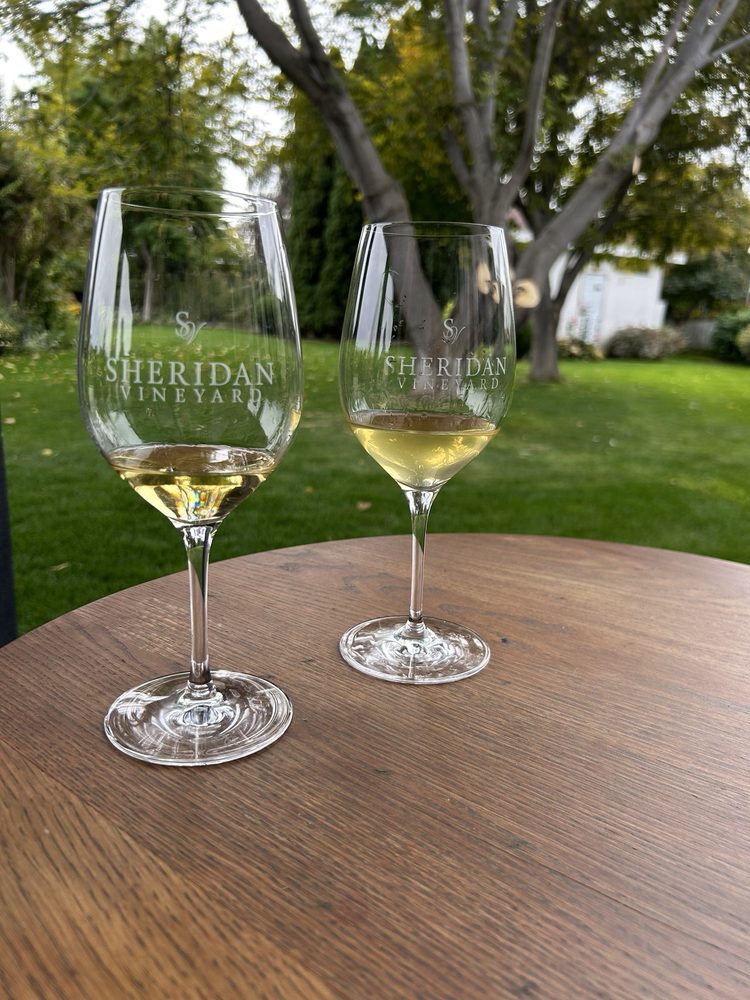 Sheridan Vineyard Logo