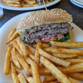 Moo Moo's Burger Barn - Double burger with American cheese split order to share - Burgers Near Me - Rocklin, California