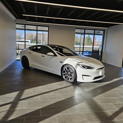 Tesla Service Center