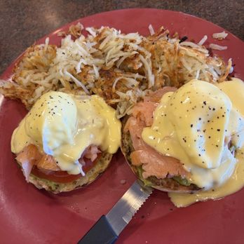Perk-Cup! Cafe - Smoked salmon Benedict - Breakfast & Brunch Near Me - Berea, Ohio