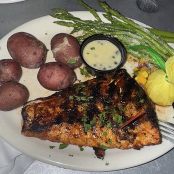 Flounder's Chowder House - Floyd Flounder's Phenomenal Flounder Chowder "Bowl" blackened Red Snapper - Seafood Near Me - Gulf Breeze, Florida
