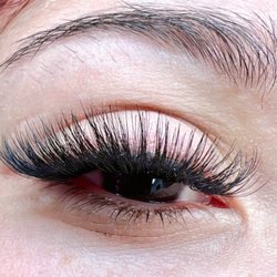 Magic Lashes & Nails