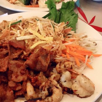 Long Beach Cafe Restaurant - Pad Thai - Thai Near Me - Lakewood, Washington