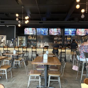 Smith Burger Co - Collective Pour. - Food Trucks Near Me - Champaign, Illinois
