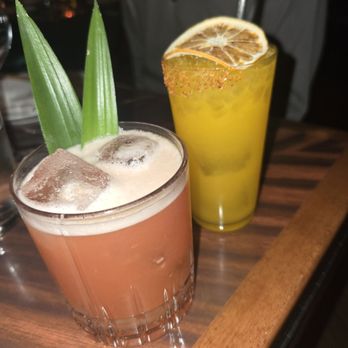 Catch - Flight Risk cocktail (left) & Mango Mezcalrita (right) - Sushi Bars Near Me - Miami Beach, Florida