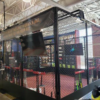DICK'S Sporting Goods - Sports Wear Near Me - Glendale, Arizona