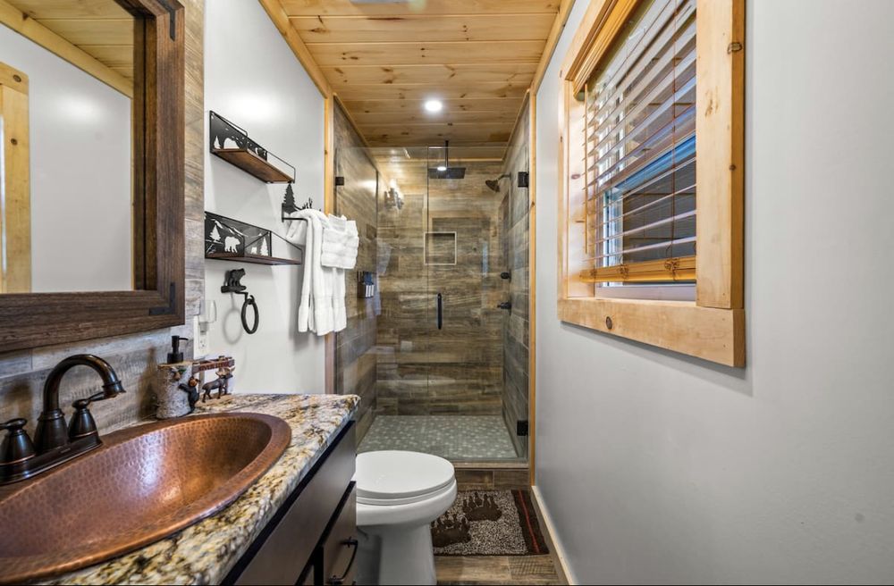 Slide of Canales Construction