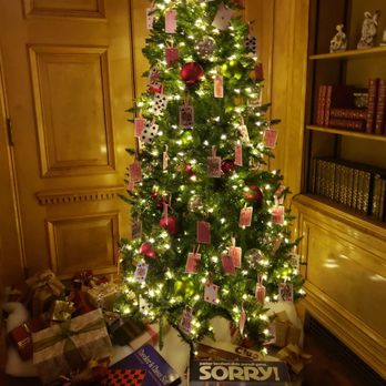 IMA Oldfields Estate - Decked out for the holidays. - Museums Near Me - Indianapolis, Indiana IMA Oldfields Estate - Decked out for the holidays. - Museums Near Me - Indianapolis, Indiana
