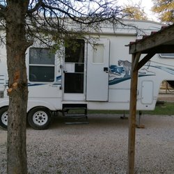 Becs RV Park - Huge gravel pads long enough for any rig and all vehicles