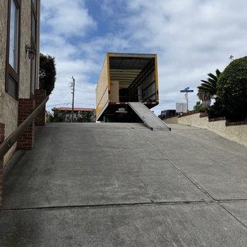 WITTY WAY MOVERS - Truck - Movers Near Me - Irvine, California WITTY WAY MOVERS - Truck - Movers Near Me - Irvine, California