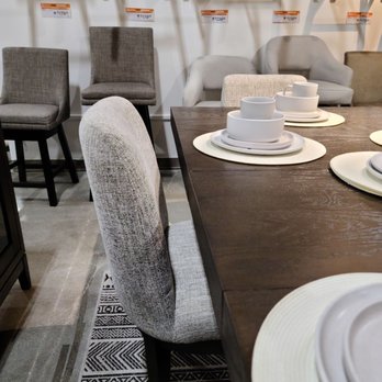 Ashley Store - Dining set at Ashley's - Furniture Stores Near Me - Long Beach, California