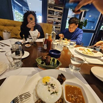 Breakfast At Antonio's - Breakfast & Brunch Near Me - Tagaytay, CAV
