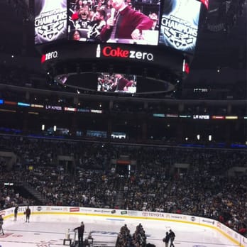 Los Angeles Kings - Sutter speaks at the Stanley Cup Rally...Stanley! - Professional Sports Teams Near Me - Los Angeles, California Los Angeles Kings - Sutter speaks at the Stanley Cup Rally...Stanley! - Professional Sports Teams Near Me - Los Angeles, California