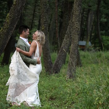 Jessie Moore Photography - Montana Wedding Photography, natural colors, beautiful connections, gorgeous locations - Event Photography Near Me Jessie Moore Photography - Montana Wedding Photography, natural colors, beautiful connections, gorgeous locations - Event Photography Near Me
