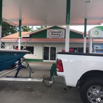 Lakeside Grocery - a white truck pulling a boat - Convenience Stores Near Me - Chapel Hill, North Carolina Lakeside Grocery - a white truck pulling a boat - Convenience Stores Near Me - Chapel Hill, North Carolina