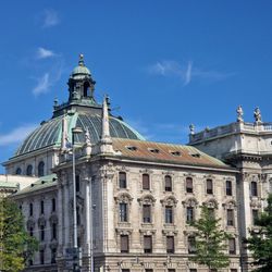 Justizpalast