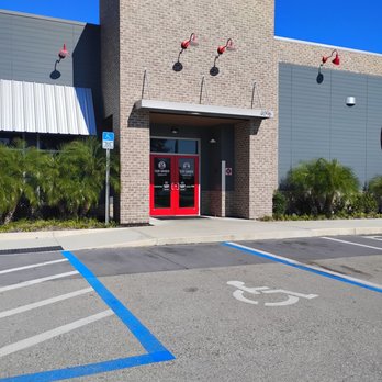 Slim Chickens - Front - Chicken Shop Near Me - Sarasota, Florida