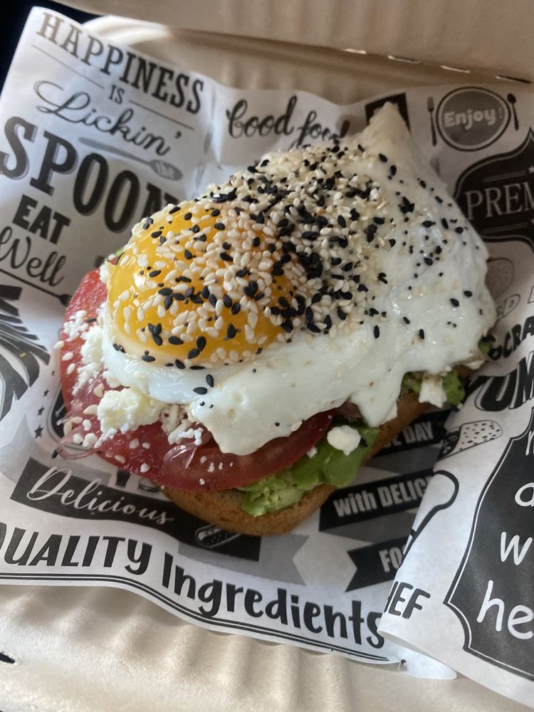 Pied Out Bakeshop Image