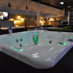 Campbell's Pool & Spa