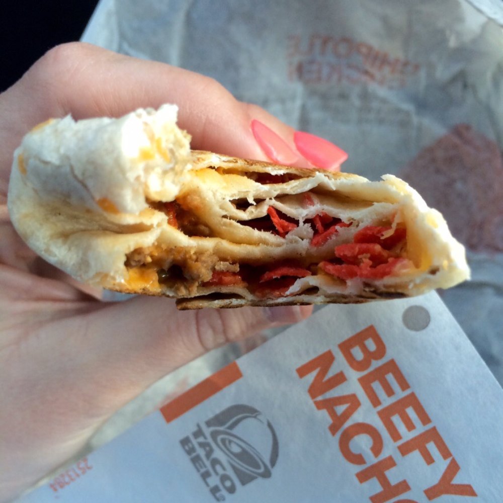 A drop of meat - not even; a few red strips; and the rest is all tortilla :/ A drop of meat - not even; a few red strips; and the rest is all tortilla :/