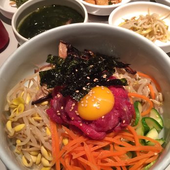 Yakiniku Seoul - Bibimbap w/ raw beef - Korean Near Me - Honolulu, Hawaii Yakiniku Seoul - Bibimbap w/ raw beef - Korean Near Me - Honolulu, Hawaii