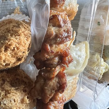 Wing Lee Bakery - Crispy taro puff, chicken skewer, shrimp chives dumpling - Dim Sum Near Me - San Francisco, California Wing Lee Bakery - Crispy taro puff, chicken skewer, shrimp chives dumpling - Dim Sum Near Me - San Francisco, California