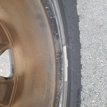 Discount Tire Choice - Damage to the inside of my rim cause they didnt put on all the lug nuts an 2 of the 3 that were on were loose! - Tires Near Me - Coconut Creek, Florida