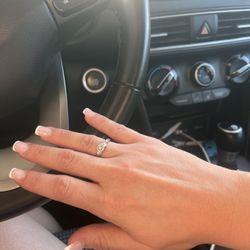 Rachels Rays Spray Tans - One of the things I love about Rachel is the NATURAL look she accomplishes. My hands especially look so natural and even!