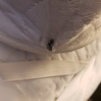 Hyatt House Chicago / Oak Brook - Damaged mattress - Hotels Near Me - Oak Brook, Illinois Hyatt House Chicago / Oak Brook - Damaged mattress - Hotels Near Me - Oak Brook, Illinois