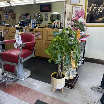Izzy's Barber Shop - Barbers Near Me - San Jose, California Izzy's Barber Shop - Barbers Near Me - San Jose, California