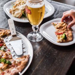 Crust Pizza Co - Pizza Restaurant