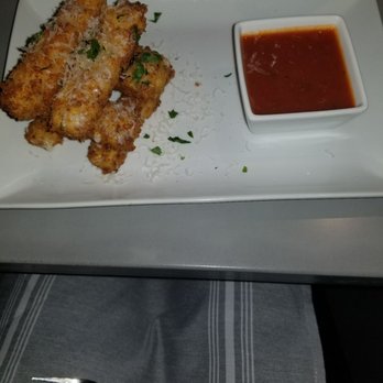 Howell's Kitchen and Bar - Mozarella sticks - Pizza Near Me - Atlanta, Georgia Howell's Kitchen and Bar - Mozarella sticks - Pizza Near Me - Atlanta, Georgia