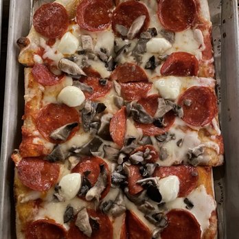 The Meteor - Roman Style Pepperoni & Shrooms! @ThymeToGrub - Coffee & Tea Near Me - Austin, Texas The Meteor - Roman Style Pepperoni & Shrooms! @ThymeToGrub - Coffee & Tea Near Me - Austin, Texas