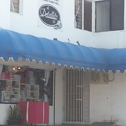 El Detallito Sí - Una vista un poco más amplia del local El Detallito Sí.