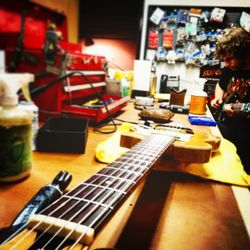 R Guitars