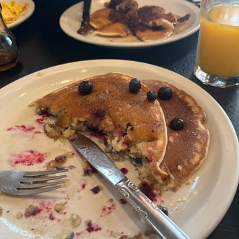 Breakfast Nook - Blueberry pancakes and choc chip - American Near Me - Mokena, Illinois
