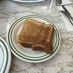 Cosmo's Restaurant - White Toast